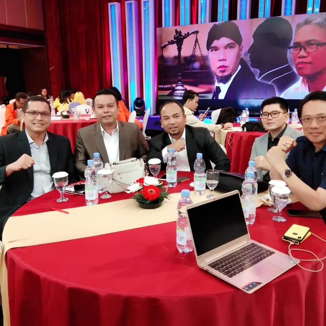 Bersama Prof. Dr. Refly Harun
